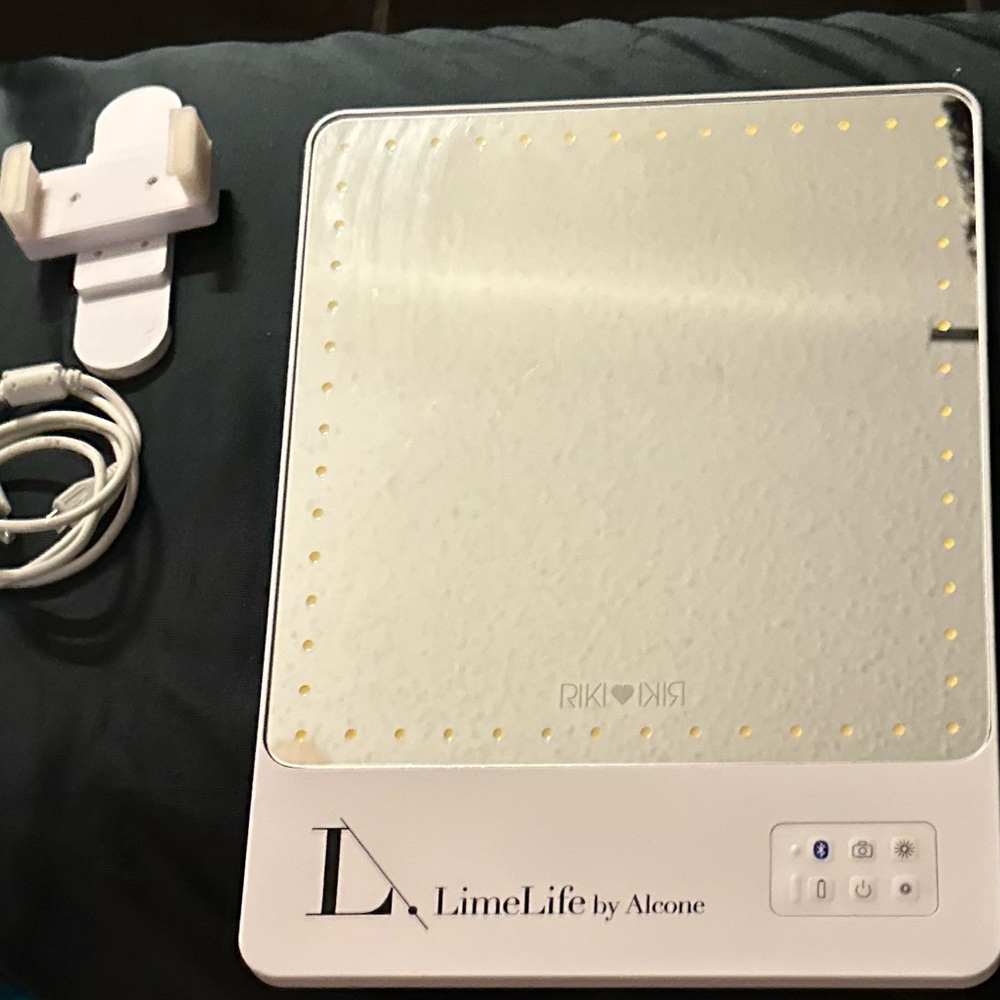 LimeLife by Alcone Riki mirror with accessories